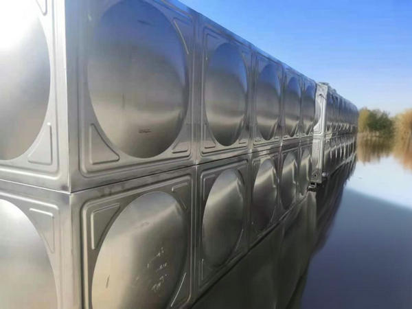 安裝太陽能加熱的安陽不銹鋼保溫水箱需要哪些工具和材料？